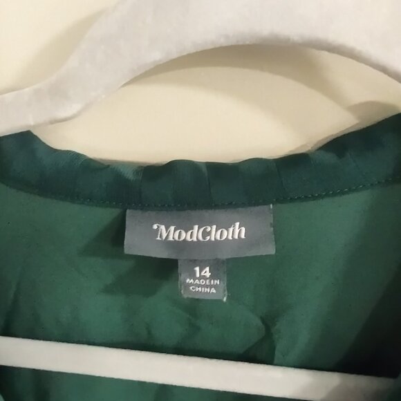 ModCloth Classy Announcement A-Line Dress Green Size 14 Midi - Picture 10 of 10